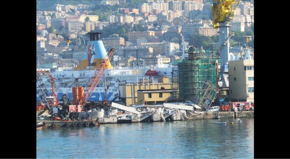 9 maggio, ore 11, piazza  Matteotti: la città si raccoglie nel suo dolore