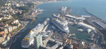 Porto di Genova: traffico navi gestito da Savona