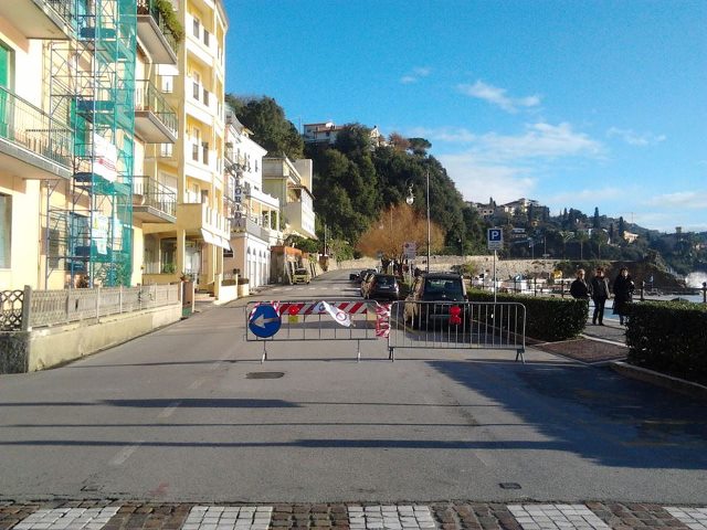 Ancora due mesi per la riapertura del lungomare di Lerici