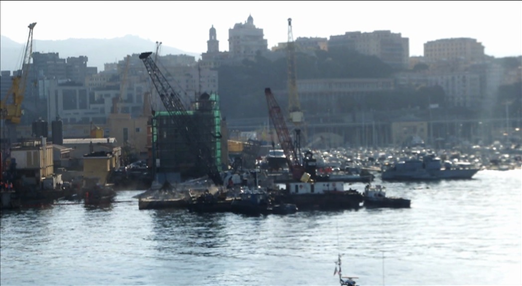 Reccosurfestival rinviato per rispetto della tragedia a Molo Giano