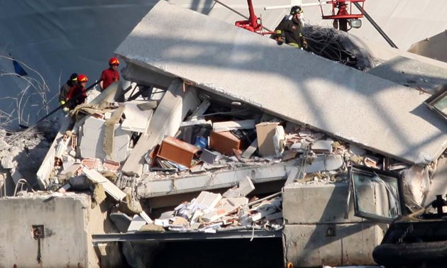 Strage in porto, si continua a cercare l'ultimo disperso