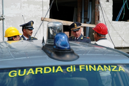 Fisco, ditta edile evade per 1,2 milioni di euro 