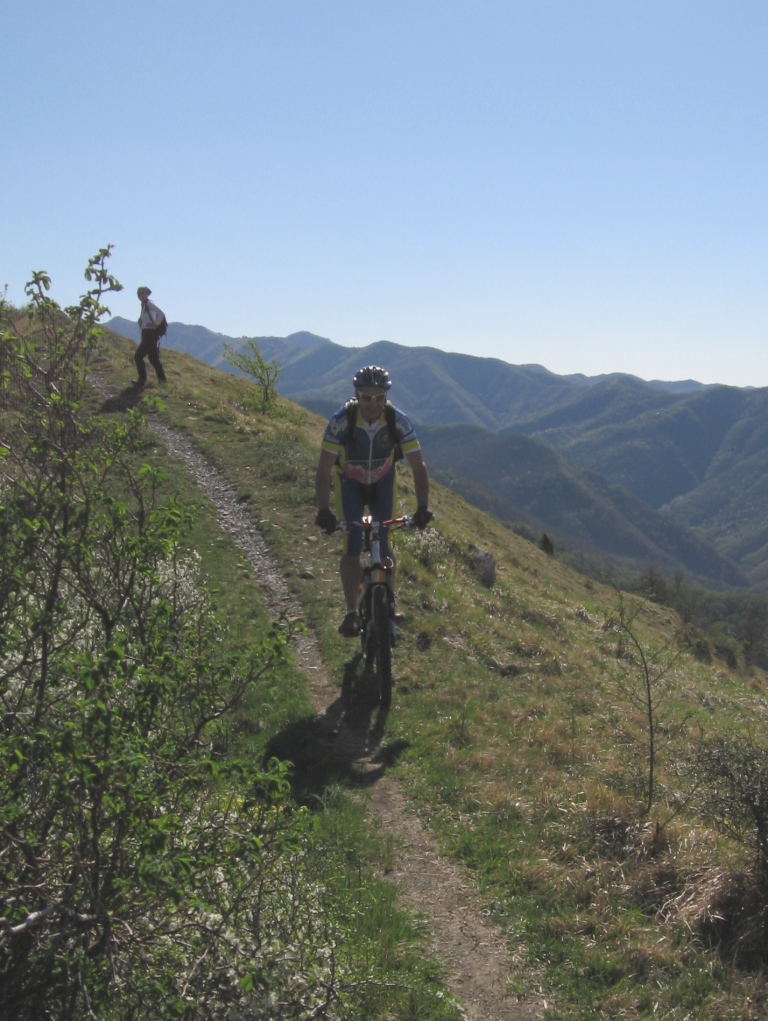 E' scattata l’Alta Via Stage Race, spettacolo in Mountain Bike 