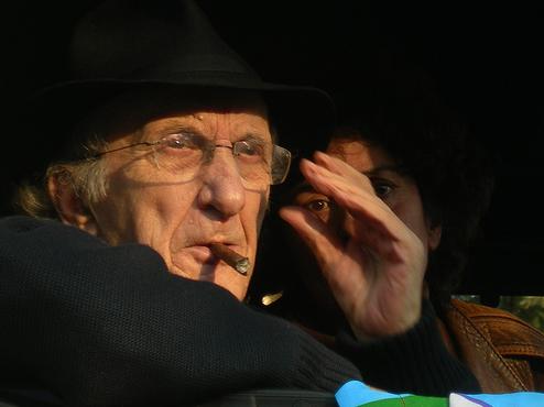 Don Gallo, oggi il ricordo degli artisti in piazza Banchi