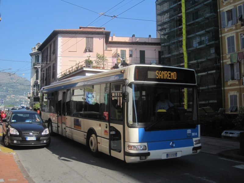 Riviera Trasporti, oggi il tavolo di crisi in prefettura