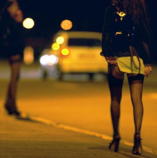 Sfruttamento della prostituzione, arrestati cinque albanesi