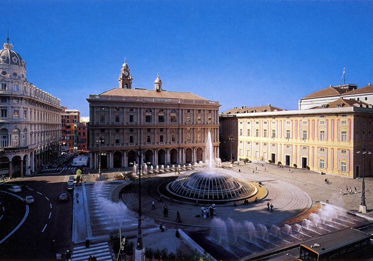 Egitto, polemiche per il presidio dell'Api in piazza De Ferrari