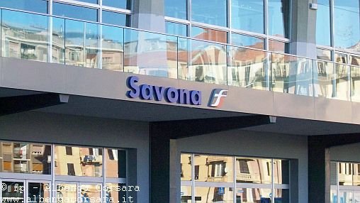 Savona, genovese di 22 anni muore travolto da treno: si fa strada ipotesi suicidio