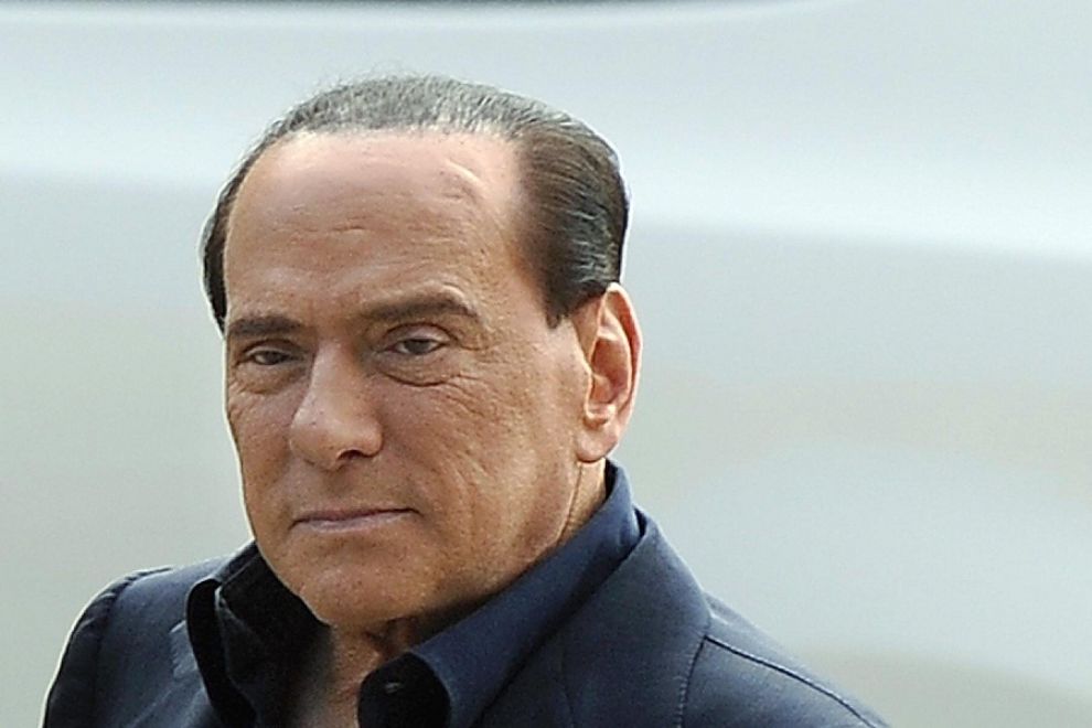 Decadenza di Berlusconi, scontro Pd-Pdl sul rinvio