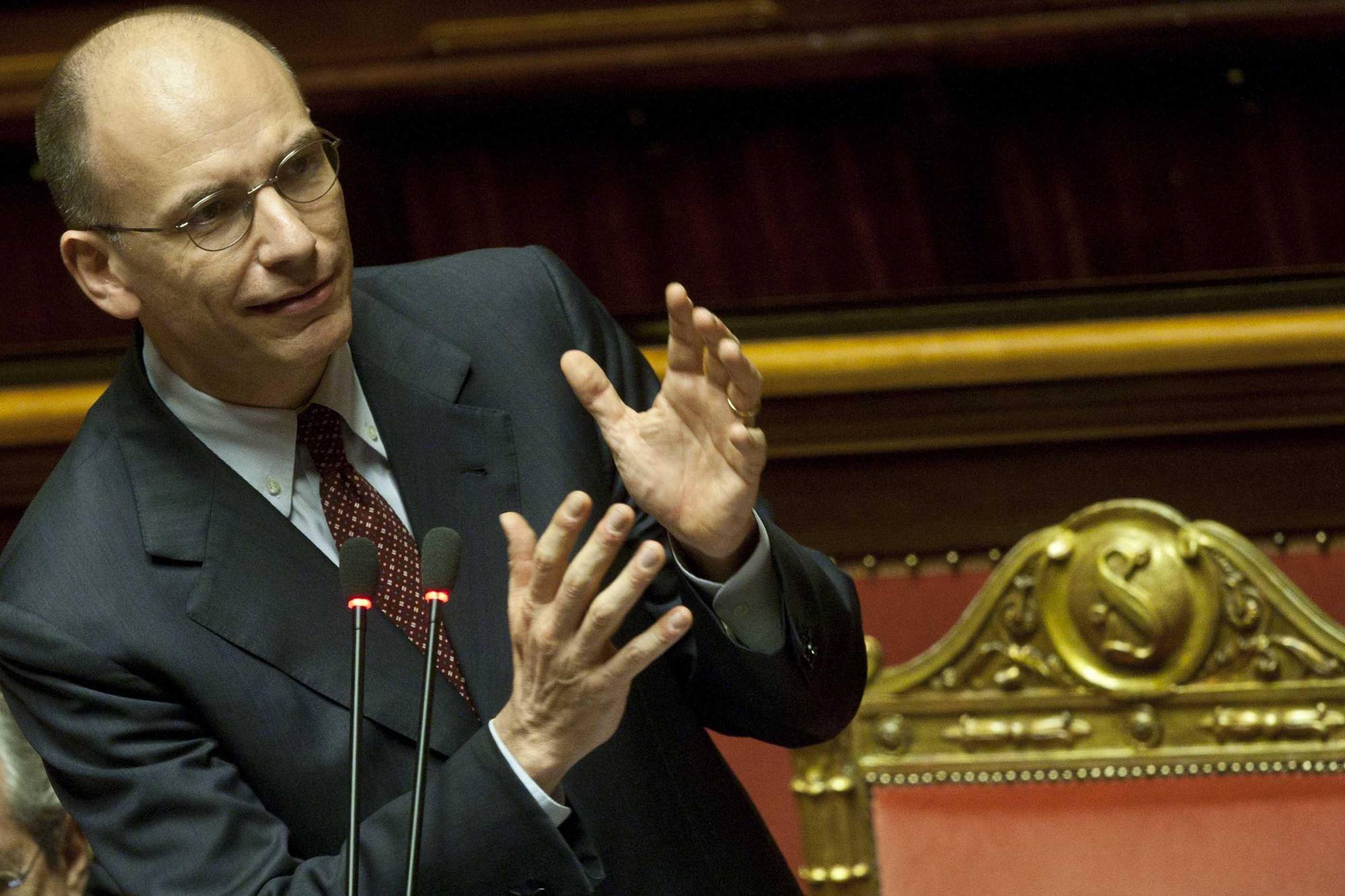 Caso Berlusconi, sale la tensione: Letta non va alla Summer School del Pdl