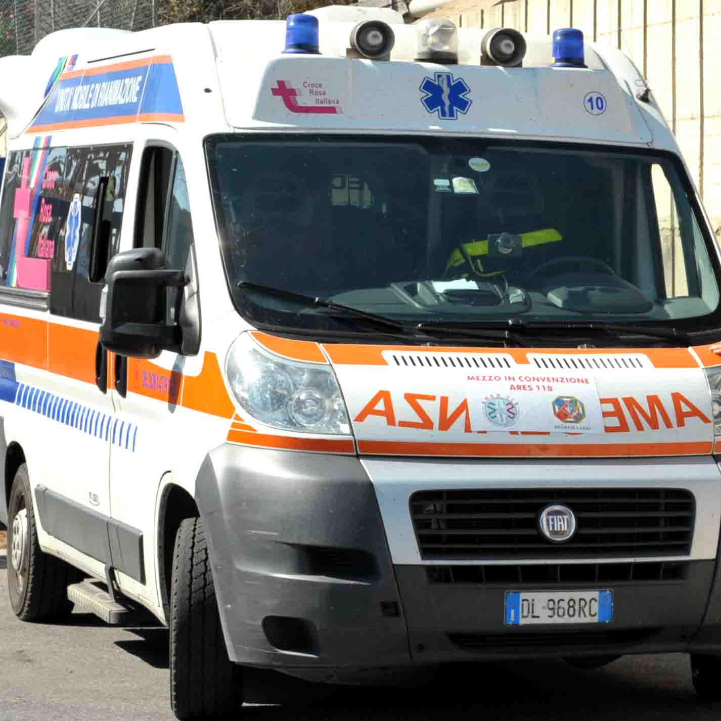 Auto impazzita a Chiavari, investiti anche due bambini