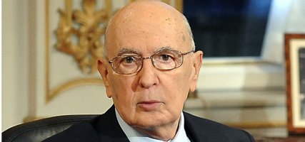 Berlusconi sconfitto, fiducia a Letta. Napolitano: 