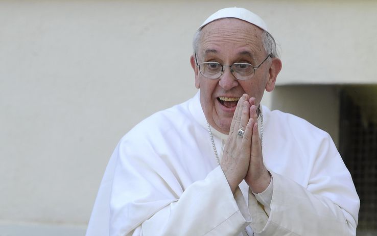 Papa Francesco ad Assisi, città affollata di pellegrini dall'alba