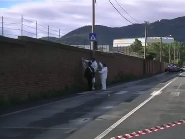 Ucciso a La Spezia dopo conflitto a fuoco, indagati i due militari 