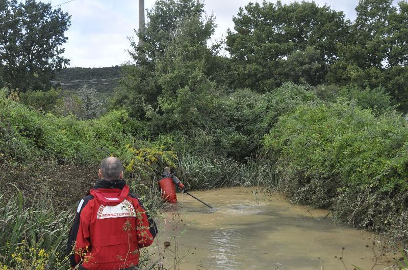 Esonda torrente in Toscana, dispersi padre e figlio