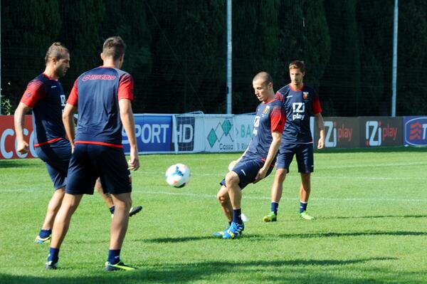 Genoa, Antonelli si rivede in gruppo: domani seduta mattutina