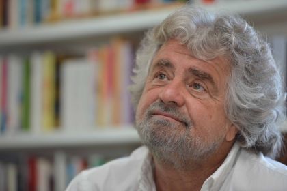 Reato di clandestinità, Grillo e Casaleggio sconfessano i 5 Stelle 