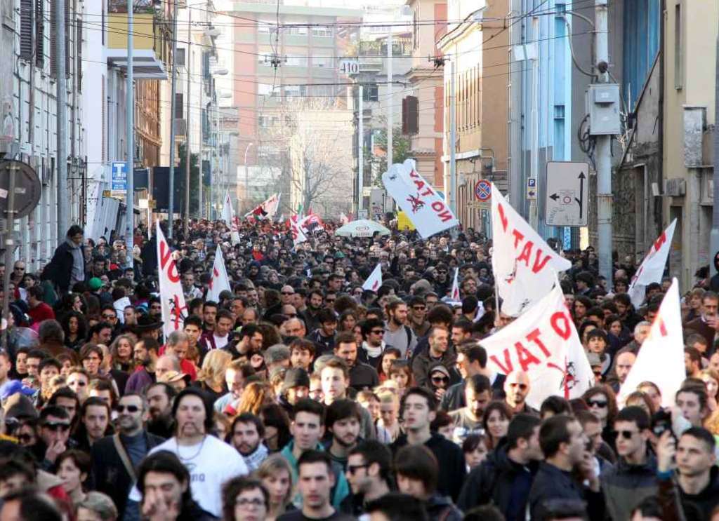 Manifestazione no Tav: arrestati cinque black block francese