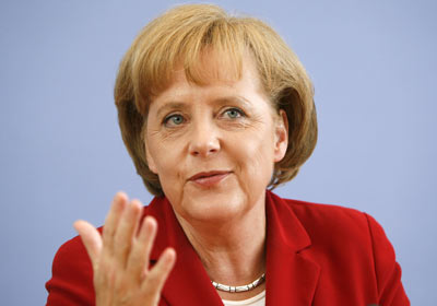 Datagate, Germania: spiato cellulare Merkel. Usa: verifiche su intelligence