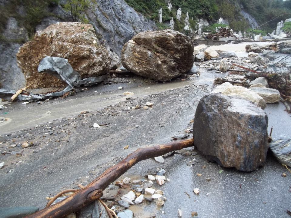 Forti piogge in Val Fontanabuona: frane, allagamenti e disagi