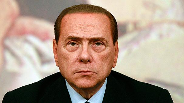 Decadenza Berlusconi, la giunta decide per il voto palese 