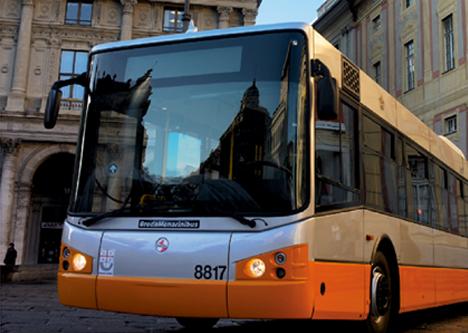 Treno e bus: un sondaggio per conoscere le abitudini dei genovesi