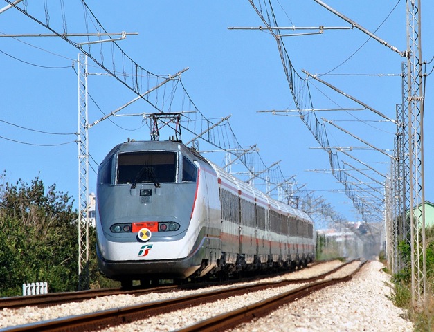 Furti di rame sulle linee ferroviarie, raffica di arresti per i 