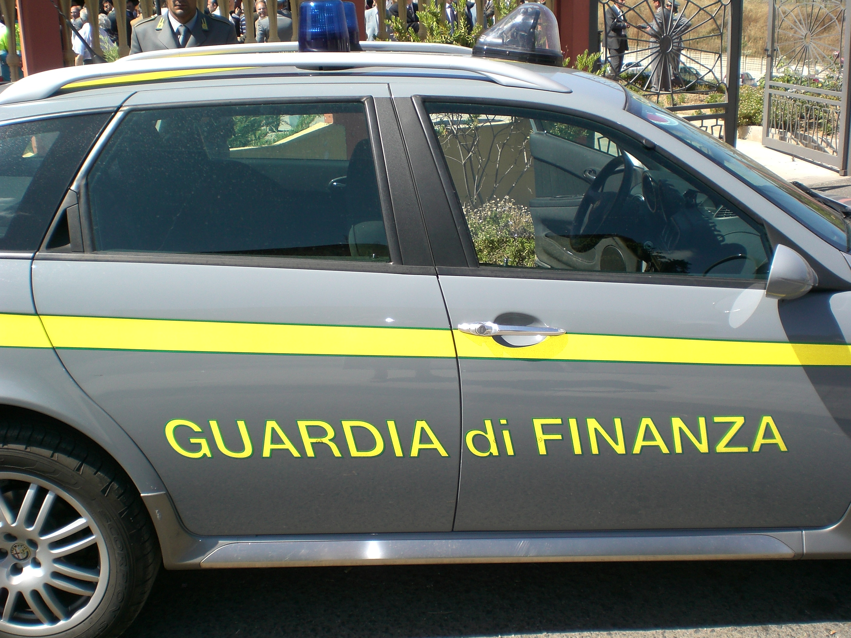 Il bilancio 2013 della Guardia di finanza: sequestrati 153mila pezzi falsi