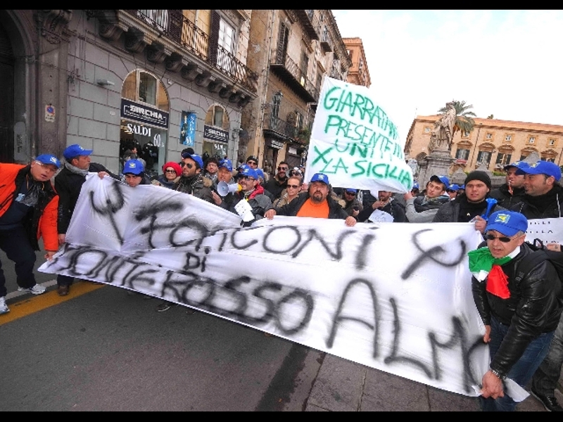 Sciopero forconi, migliaia in piazza a Imperia e a Savona traffico in tilt