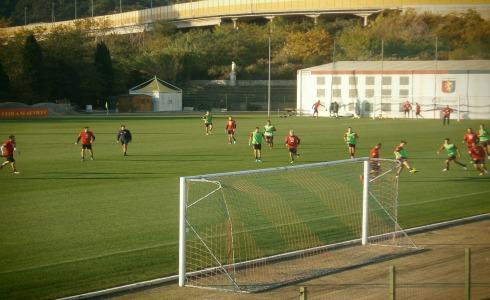 Genoa, qui Pegli: giornata di allenamento, Santana torna in gruppo