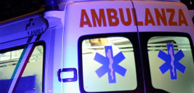 Incidente all'alba in corso Mazzini, ferito motociclista