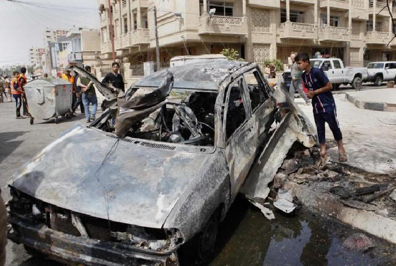 Autobomba vicino a una chiesa di Baghdad: 14 morti 