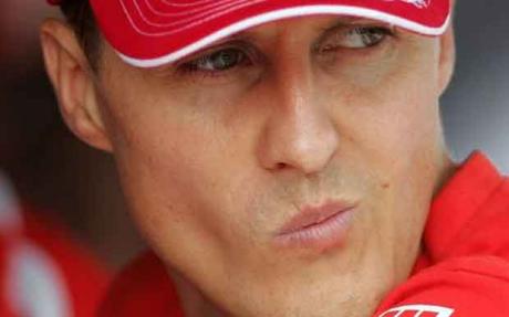 Cade con gli sci: restano gravi le condizioni di Michel Schumacher