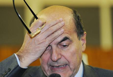 Grave malore per l'ex segretario Luigi Bersani, problema celebrale