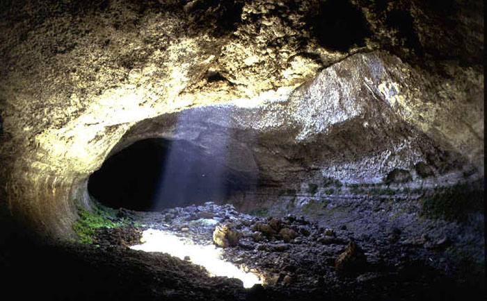 Trovato morto lo speleologo disperso da ieri nella zona di Como