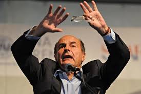 Bersani: l'intervento è riuscito ma la prognosi resta riservata