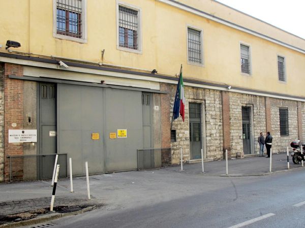 Carceri, pochi minuti di sostegno psicologico al mese per detenuto 