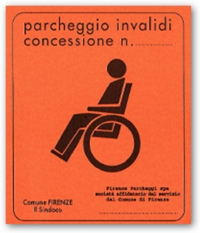 Fa cadere un anziano disabile che lo aveva rimproverato 