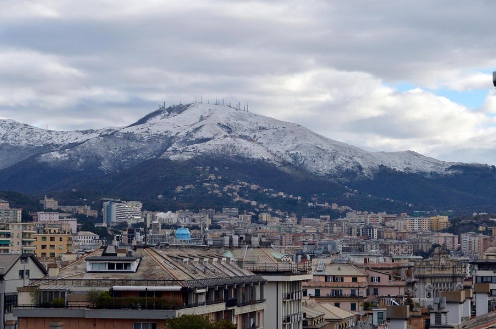 In arrivo pioggia e neve su tutta la Liguria, allerta 1 dalle 9 di domani