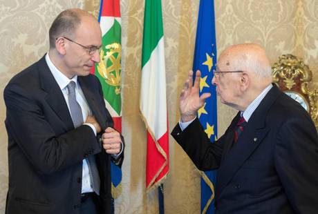 Ore decisive per il Governo, patto di coalizione. Napolitano: 