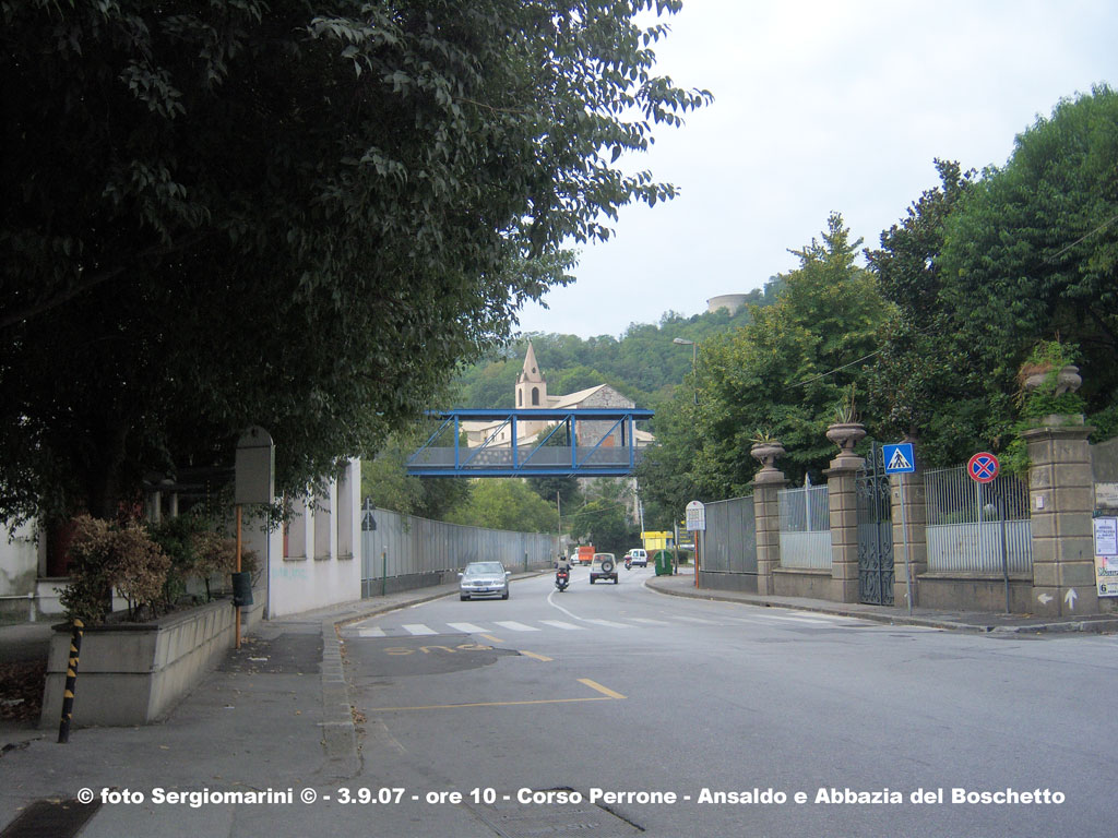 Senso unico alternato in Corso Perrone, a Genova