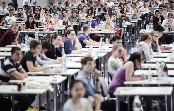 Università, al via ai test di Medicina, disponibili 10.551 posti. Domani  Veterinaria