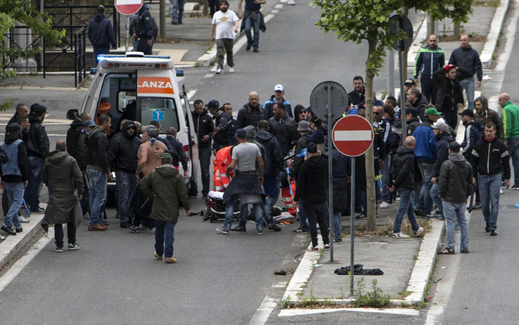 Follia Ultrà, si aggravano le condizioni del tifoso del Napoli: è stato operato d'urgenza 