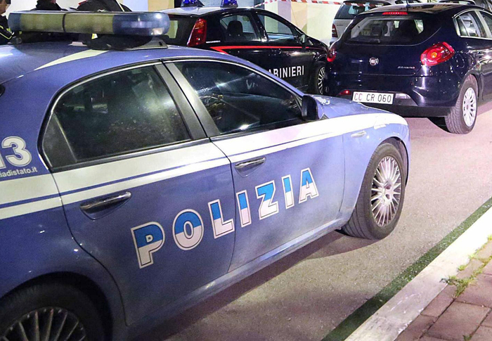 Investita da auto-pirata, cade da ponte e muore: vittima una badante 52enne