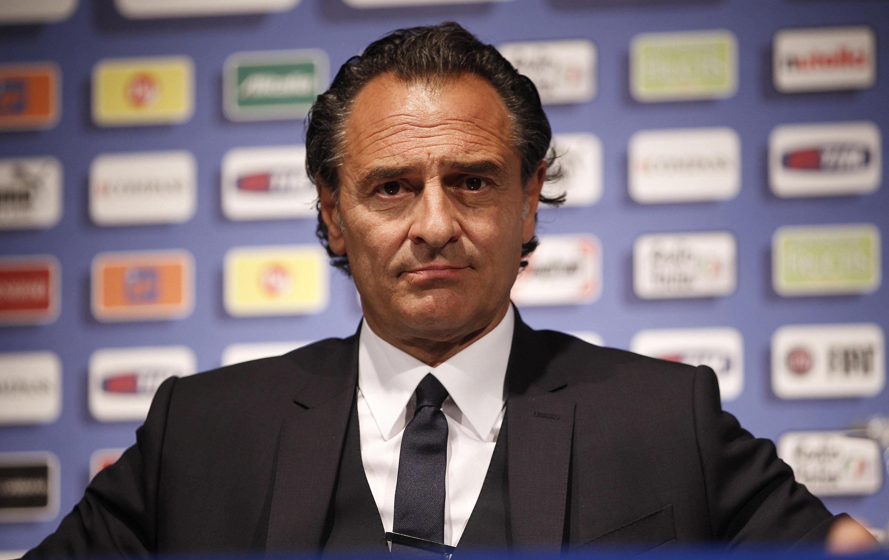 Prandelli prova il centrocampo azzurro oltre a Immobile e Insigne