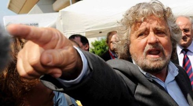 Riforme, Renzi da Napolitano e Grillo dice: 