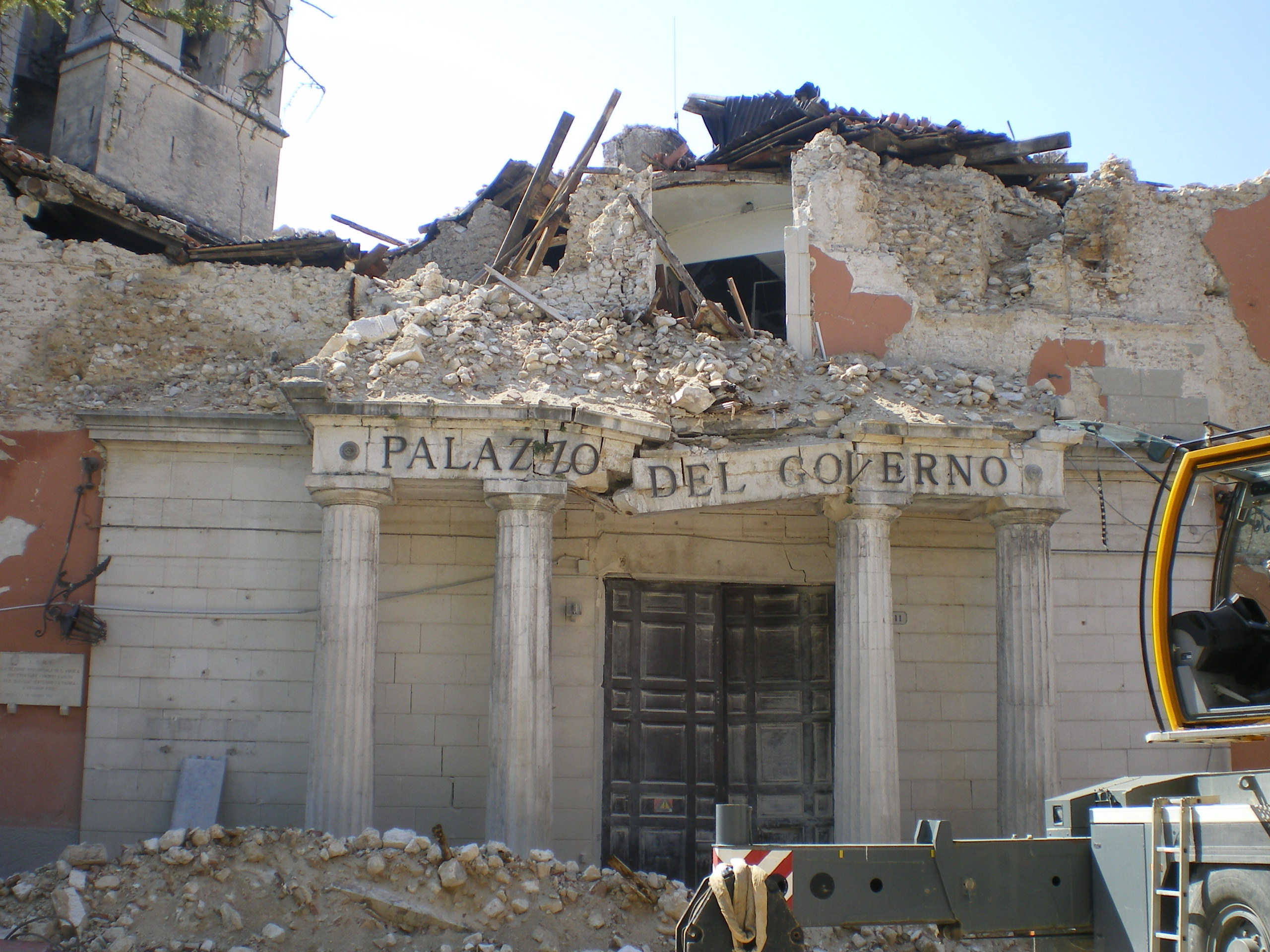 L'Aquila, ricostruzione post terremoto: cinque arresti per tangenti