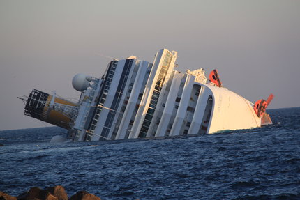 Smaltimento Concordia, Costa e il Comune: 