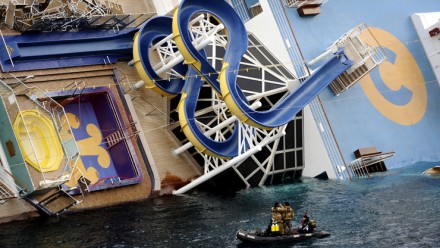 Smaltimento Costa Concordia a Genova, le reazioni