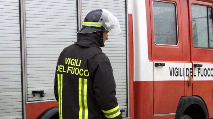 Incendio in un appartamento di via Assarotti, nessun ferito